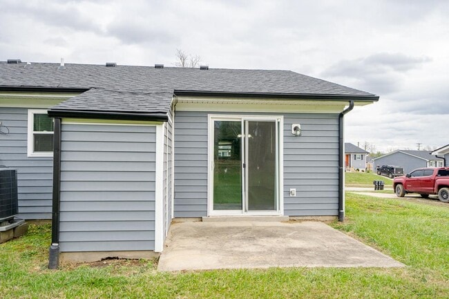 Building Photo - 1314 Farmingdale Dr
