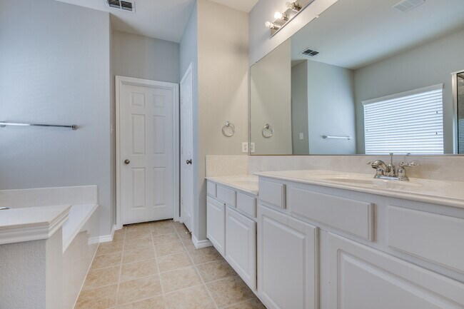 Building Photo - 3400 Timber Ridge Trl