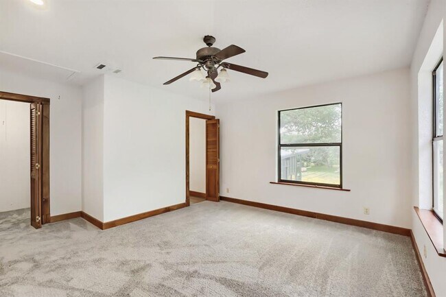 Building Photo - 16109 Awalt Dr