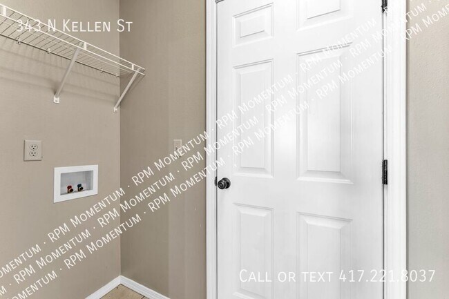 Building Photo - 343 Kellen St