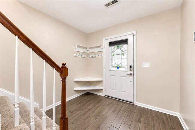 Building Photo - 105 Chardonnay Rd