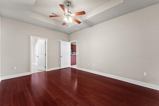 Building Photo - 554 Camellia Ct