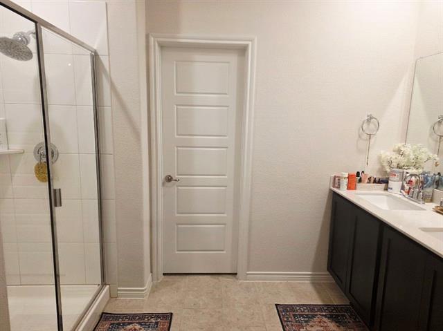 Building Photo - 10101 Sunnyview Ln