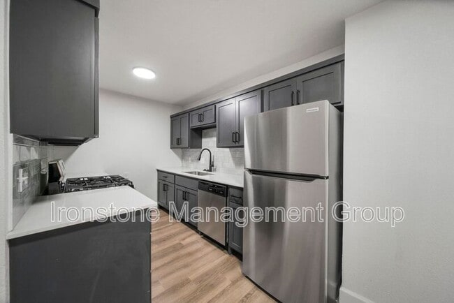 Building Photo - 4523 E 31st St