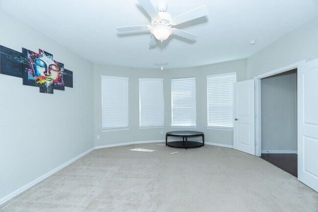 Building Photo - 2813 Barnsley Dr