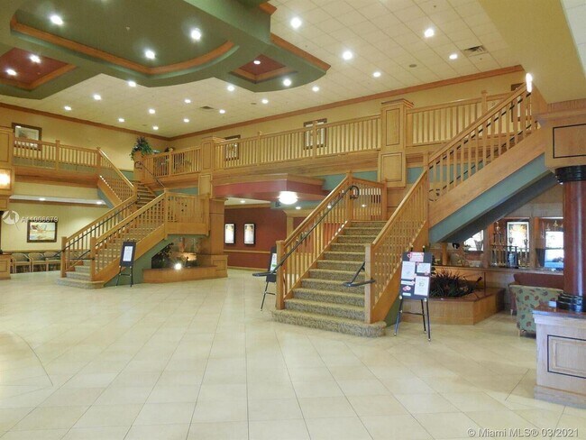 Building Photo - 46 Waltham B