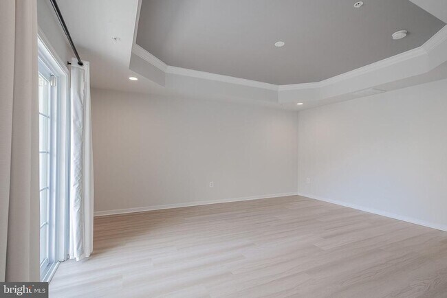 Building Photo - 23654 Hopewell Manor Terrace