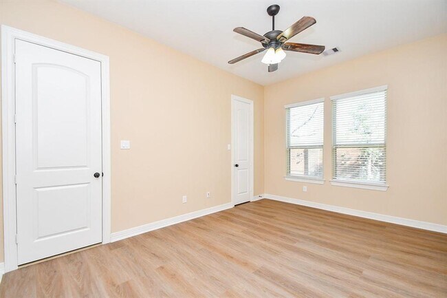 Building Photo - 28406 Tanner Crossing Ln