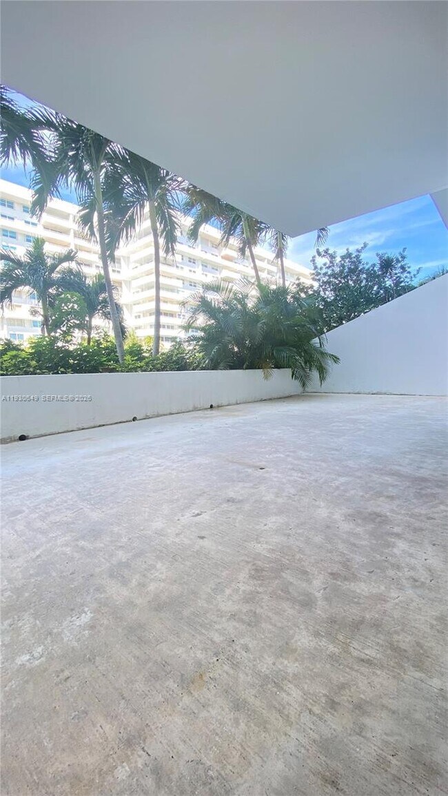 Building Photo - 199 Ocean Ln Dr