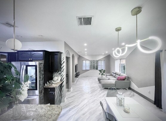 Building Photo - 1102 NW 26th St