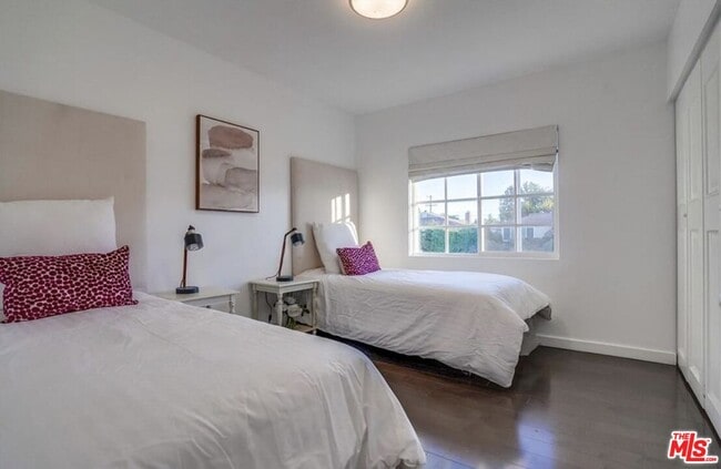 Building Photo - 12527 Emelita St