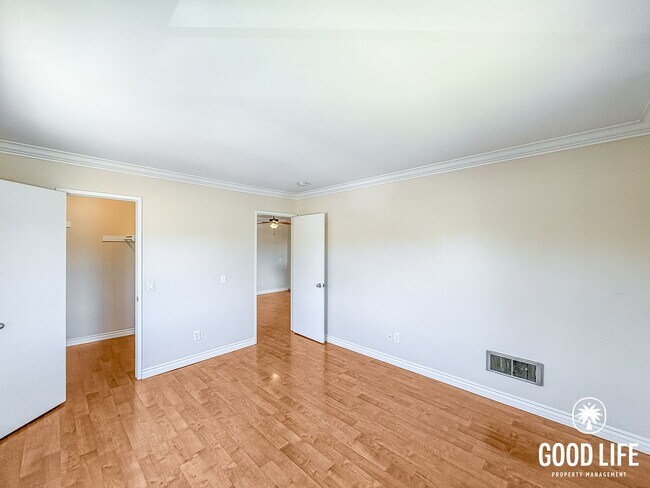 Building Photo - SD: Beautiful 1BD/1BA Condo in San Marcos with Community Pool, Private Balcony & Reserved Parking