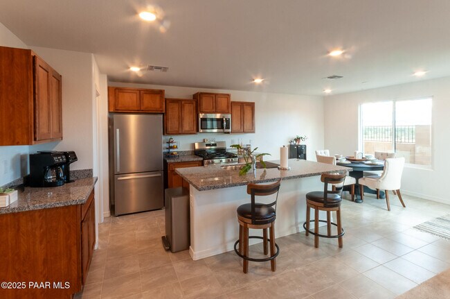 Building Photo - 6129 Lonesome Dr