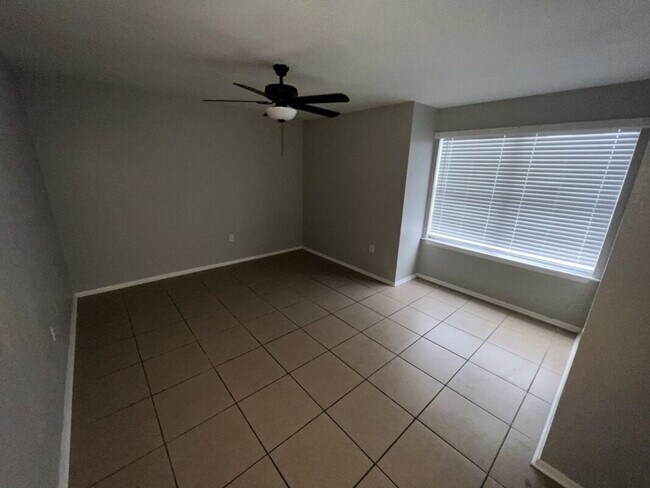 Building Photo - Weston St.