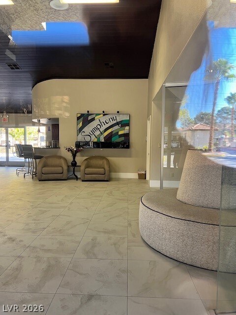 Building Photo - 2606 S Durango Dr