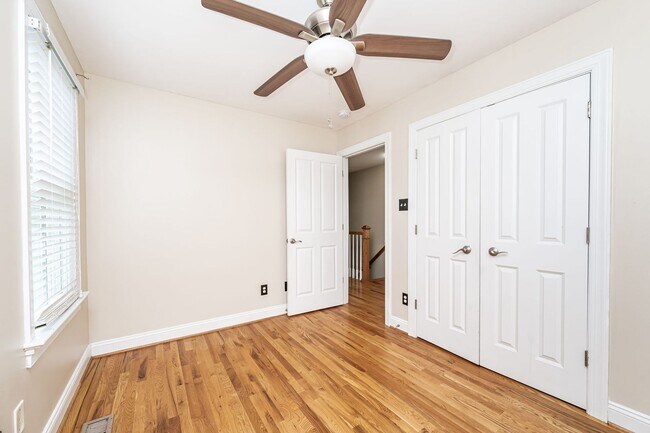 Building Photo - Spacious Home Move In Ready Downtown RVA