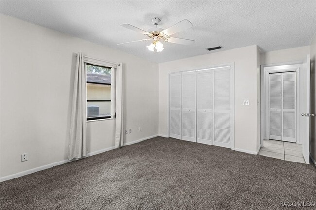 Building Photo - 83 Golfview Dr