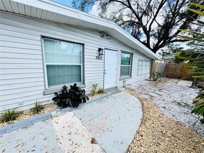 Building Photo - 3913 S Shade Ave