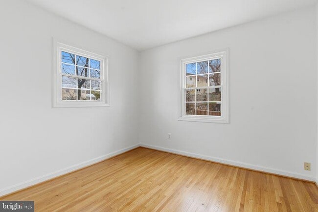 Building Photo - 4813 20th Pl N