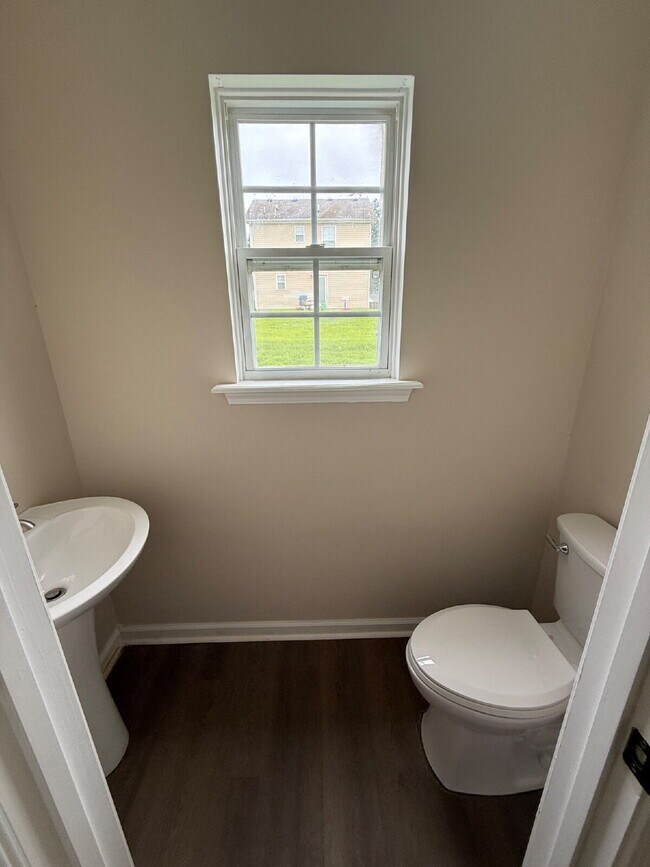 Building Photo - Fully renovated 3 Bed Home in La Vergne with 2-Car Garage