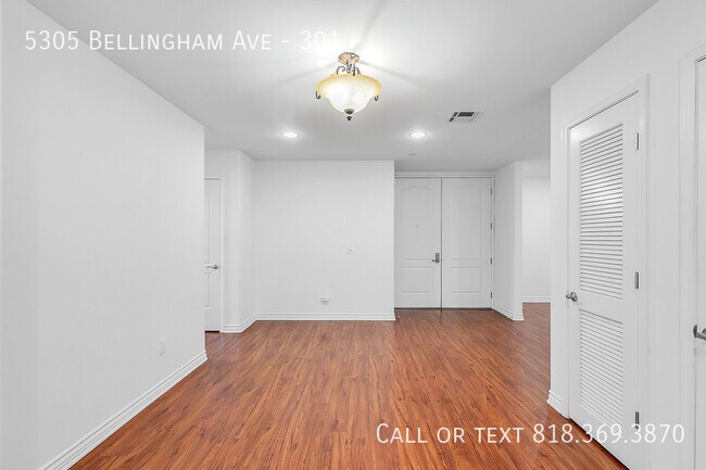 Building Photo - 5305 Bellingham Ave