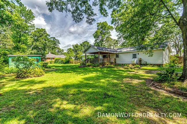 Building Photo - 1431 Brecon Dr
