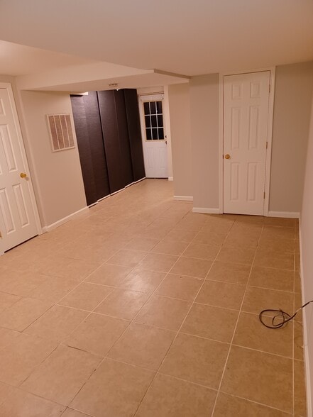 Building Photo - 149 Wesmond Dr