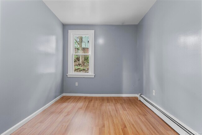 Building Photo - 22 Wyman St