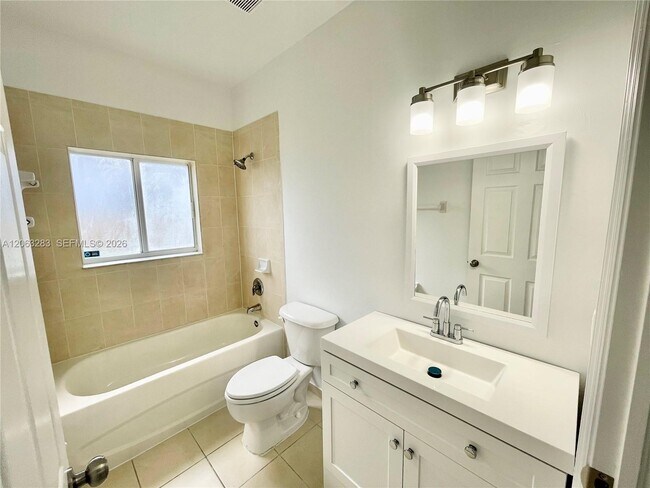 Building Photo - 13421 SW 280th Terrace