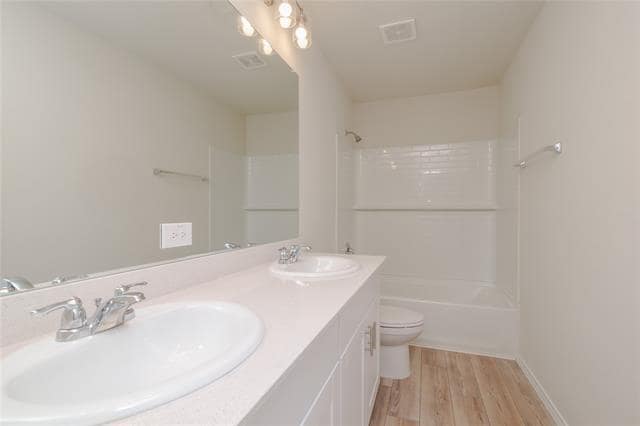 Building Photo - 820 Forestdale Ct