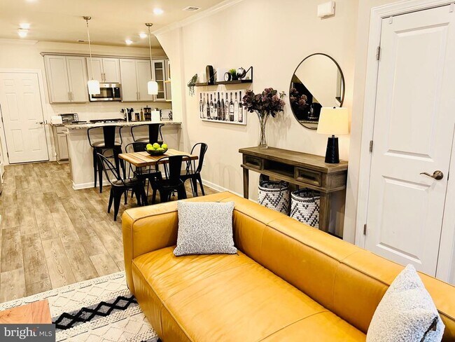 Building Photo - 45130 Kincora Dr