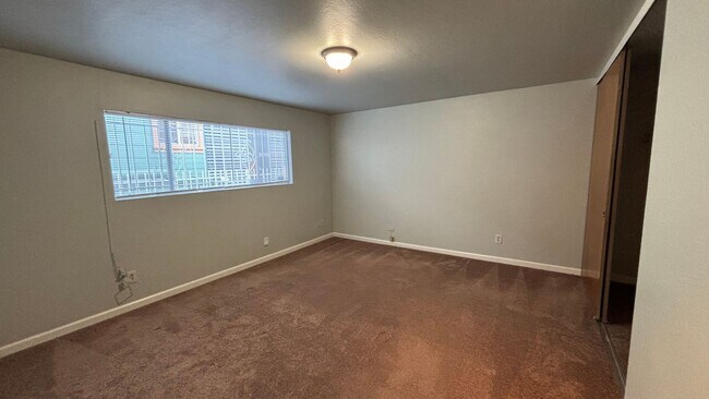 Building Photo - P01614