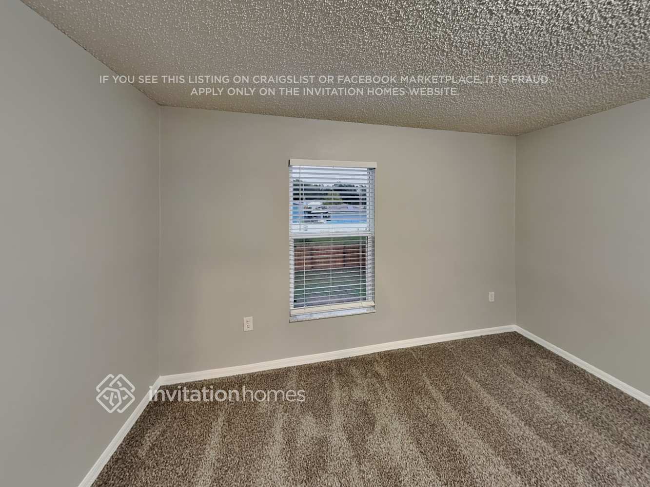 Building Photo - 2073 Hillview Cir