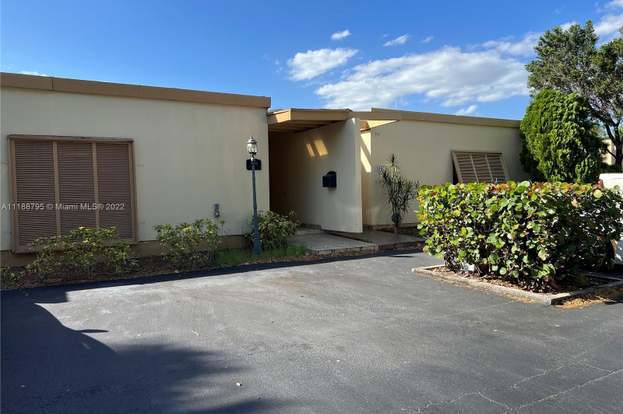 Building Photo - 15516 Sharpecroft Dr