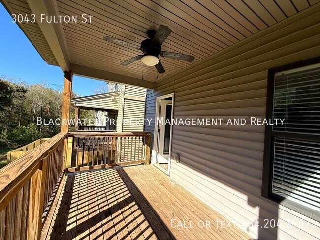 Building Photo - 3043 Fulton St