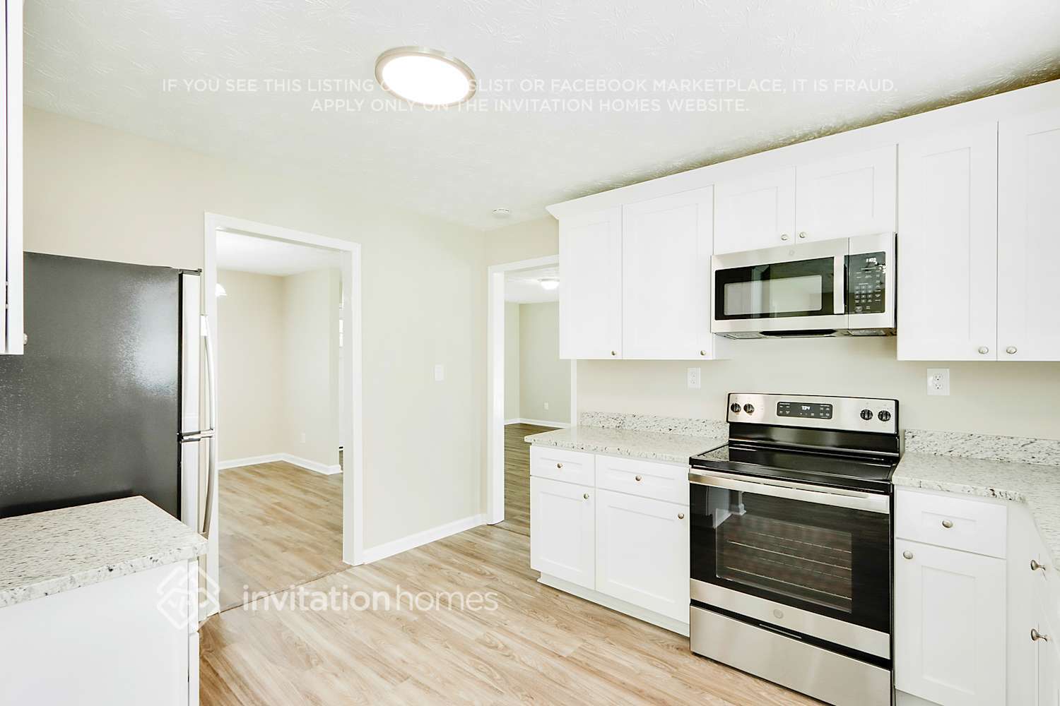 Building Photo - 65 Salem Meadow Dr