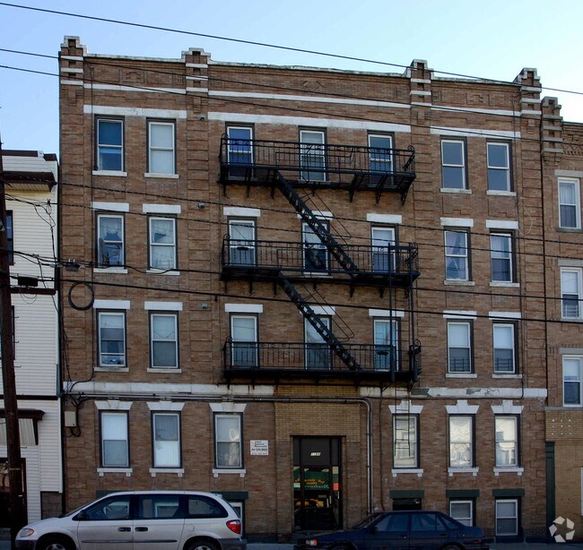 exterior - 1106-1108 New York Ave