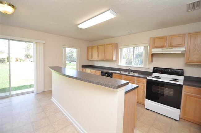 Building Photo - 116 London Dr