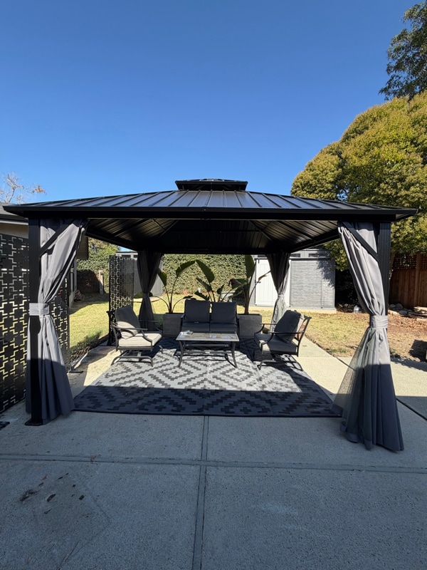 Building Photo - 2105 Corte Primavera