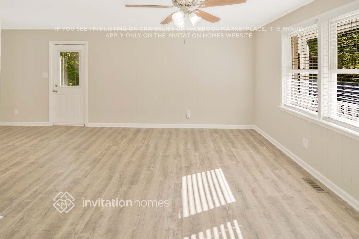 Building Photo - 1424 Sherwood Dr