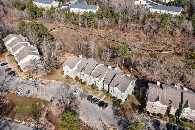 Building Photo - 6748 Willowbrook Dr