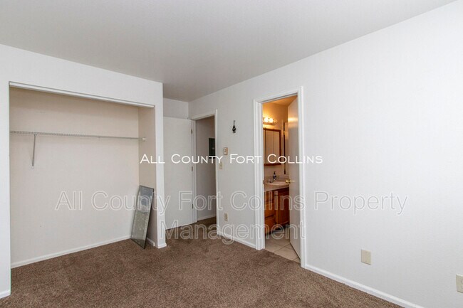 Building Photo - 3531 Windmill Dr
