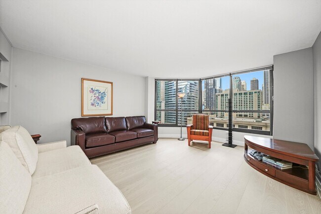 Building Photo - 405 N Wabash Ave