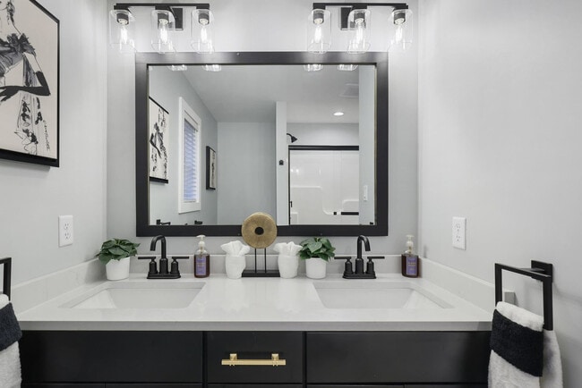 Building Photo - 126 Petrarch Trail