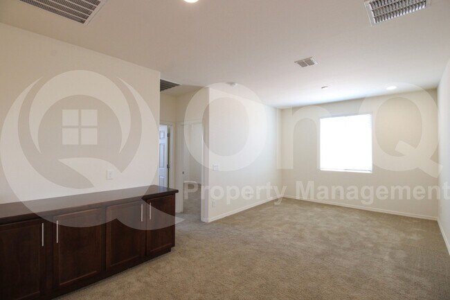 Building Photo - 10169 W Los Gatos Dr