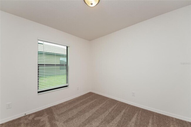 Building Photo - 1467 Swan Lake Cir