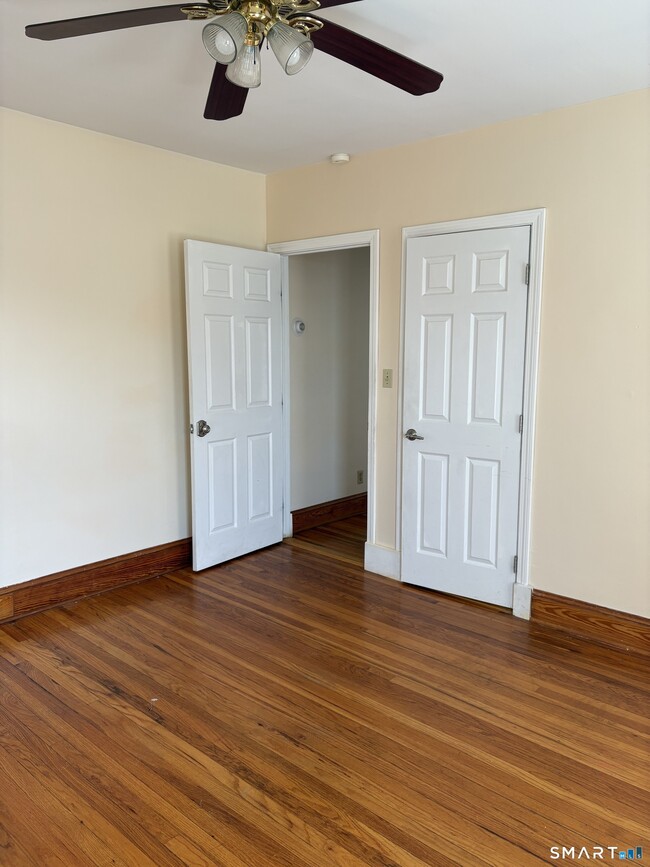 Building Photo - 33 Wilkenda Ave