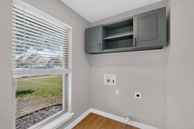 Building Photo - Renovated Home In the Coveted Allen ISD