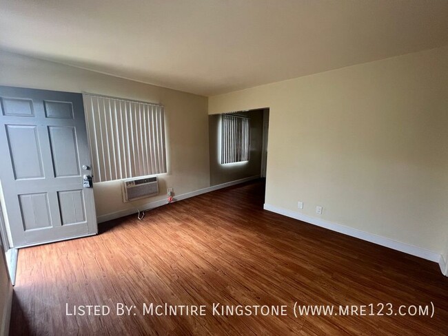 Building Photo - Come and See this Upgraded 1BR/1BA Apartme...