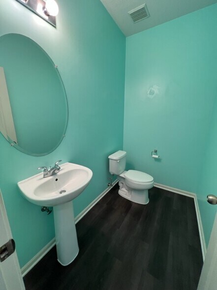 Building Photo - 696 Wilke Pl